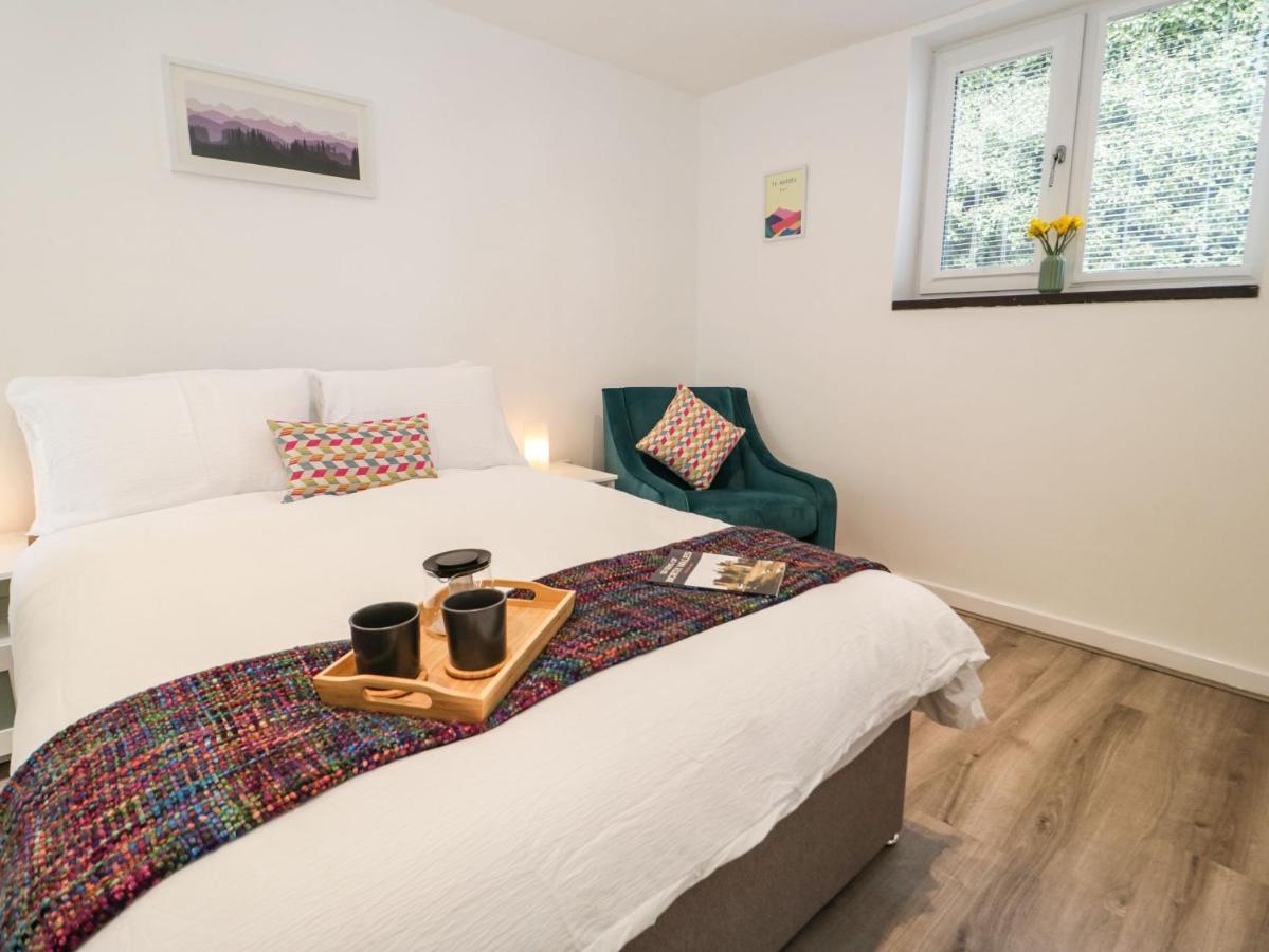 Holiday home Ty Capel Bach *